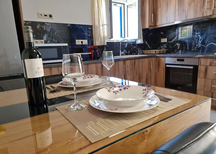 Maitos Apartment Galanado